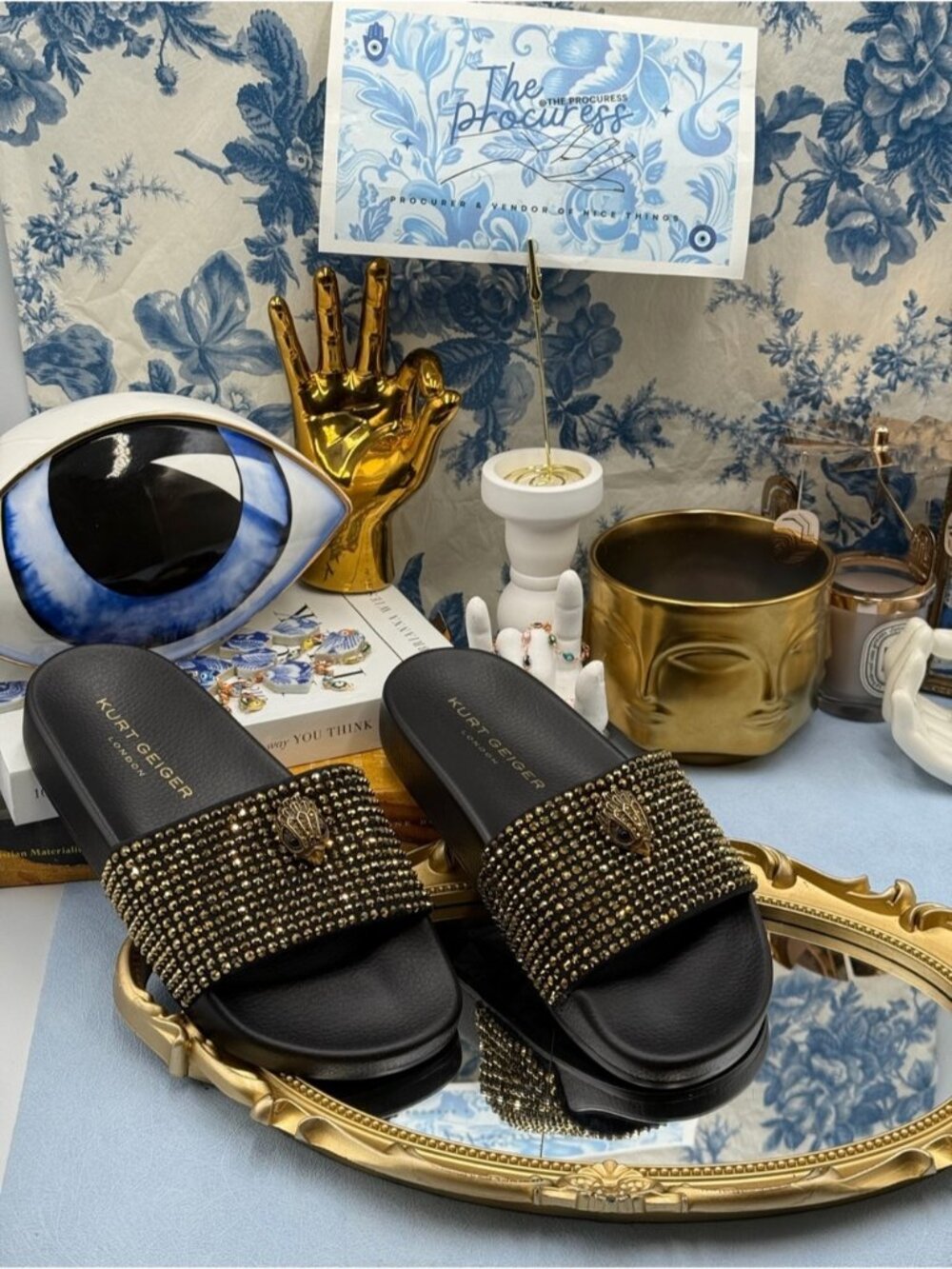 🆕 KURT GEIGER LONDON 🧿 NWOB Meena Eagle Black & Gold Studded Slide